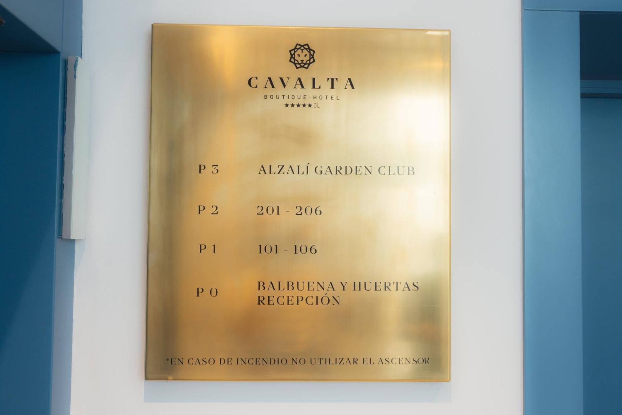 Cavalta Boutique Hotel - Small Luxuy Hotels เซบีญา ภายนอก รูปภาพ