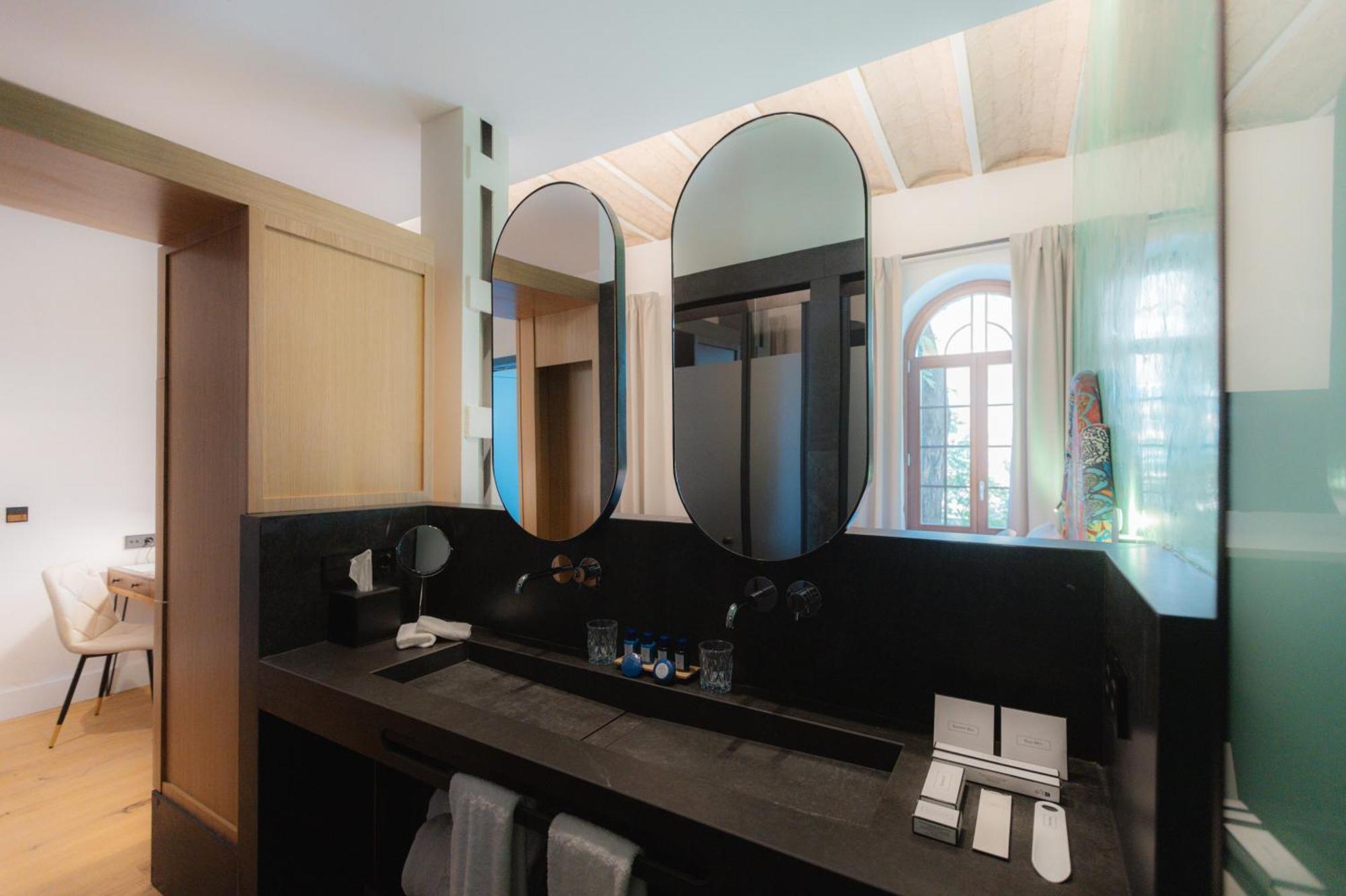 Cavalta Boutique Hotel - Small Luxuy Hotels เซบีญา ภายนอก รูปภาพ
